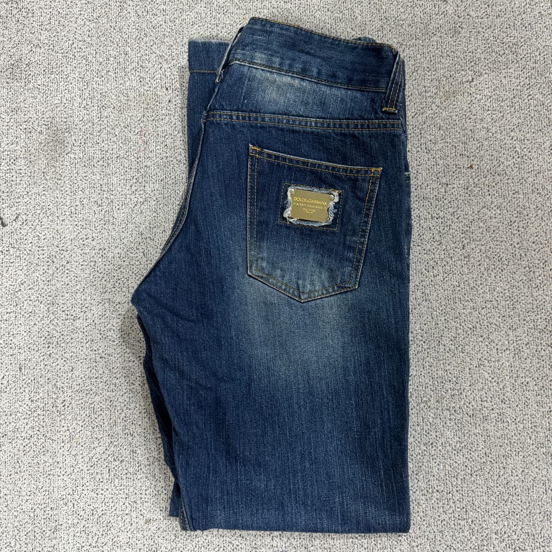 돌체앤가바나 디스트로이드 메탈 플레이트 데님 팬츠 상품이미지4