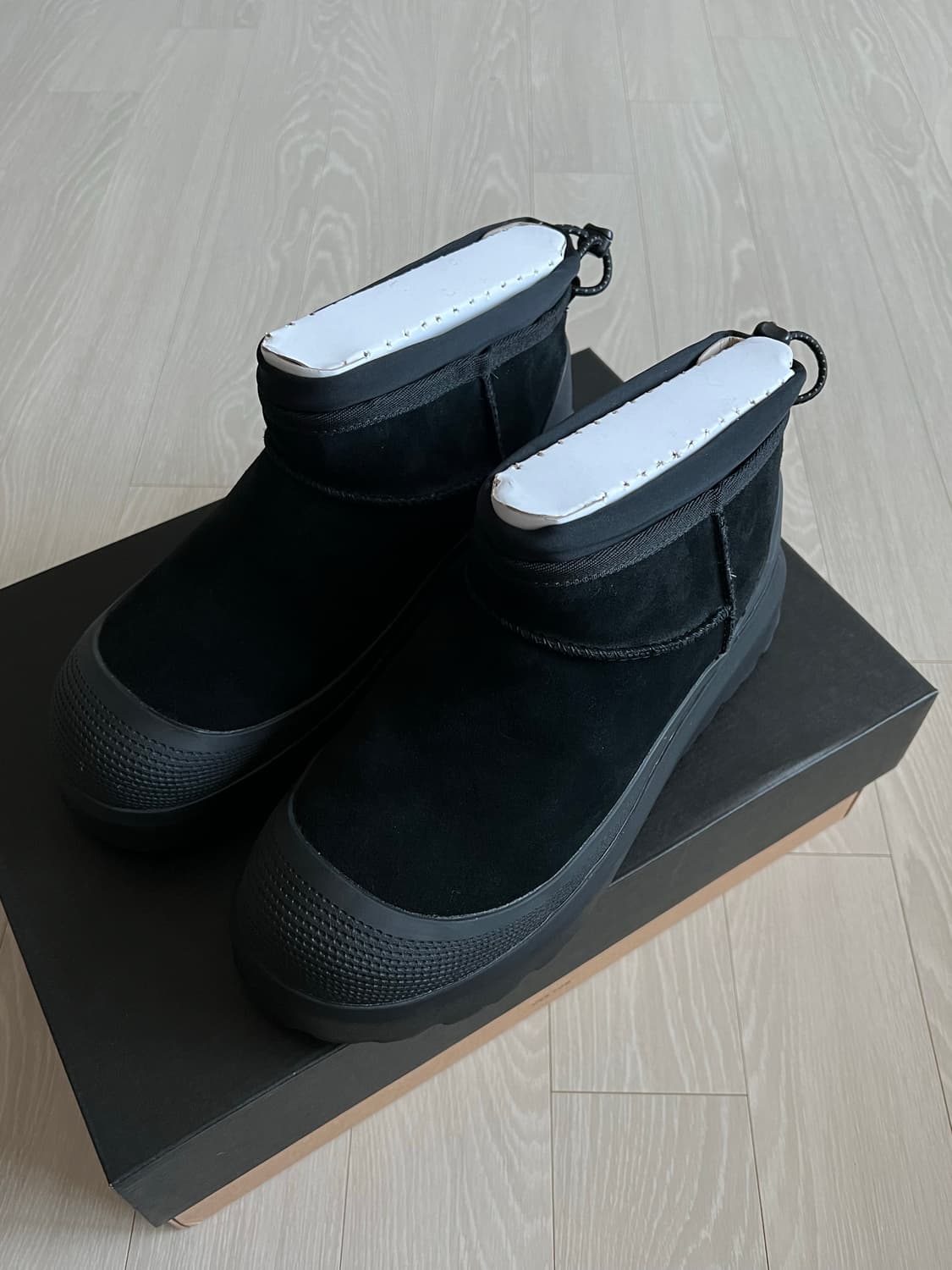 UGG 어그 클래식 스웨이드 방수 부츠 280 상품이미지1