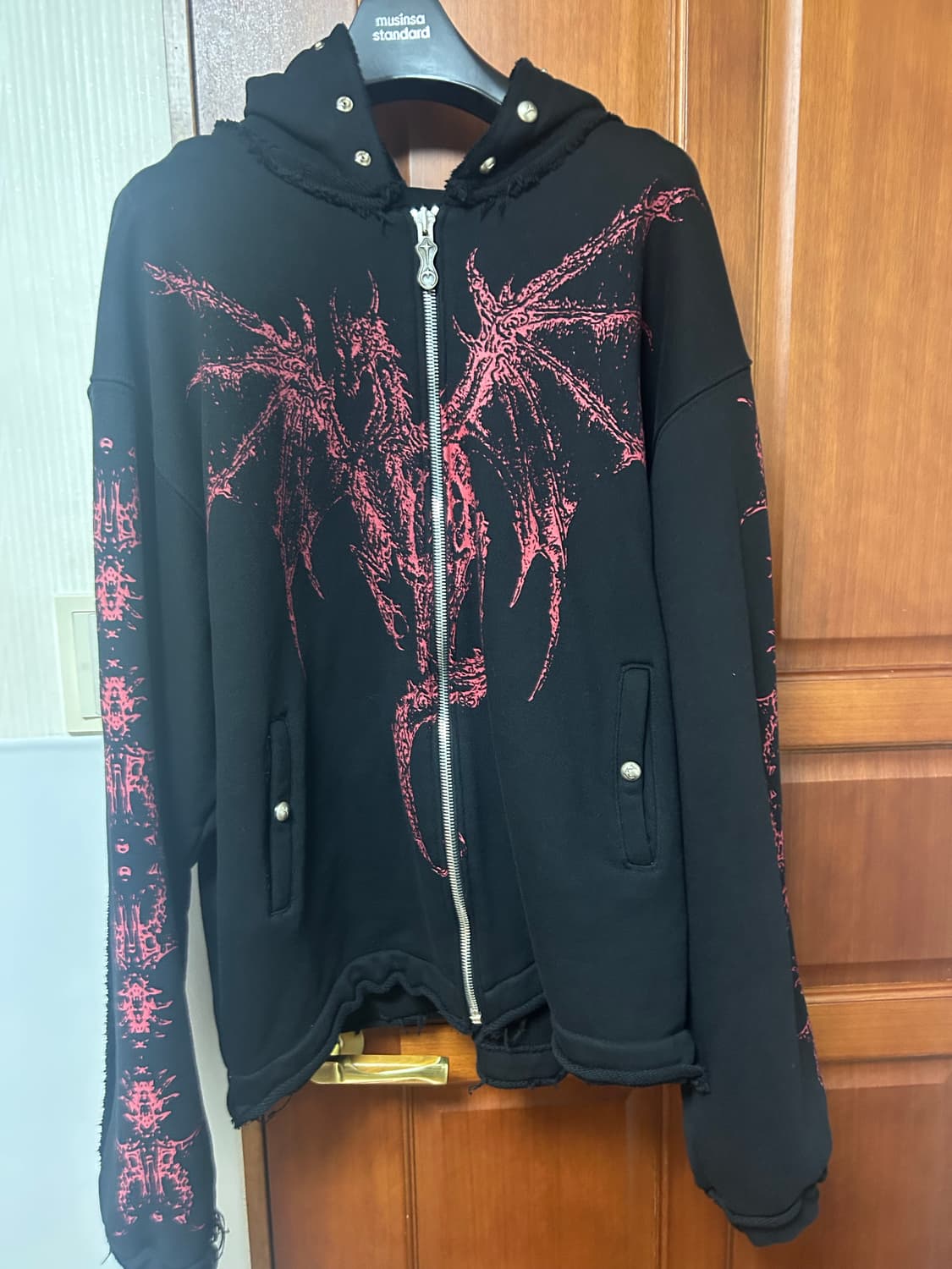 떠그클럽 드래곤 후드집업 상품이미지1