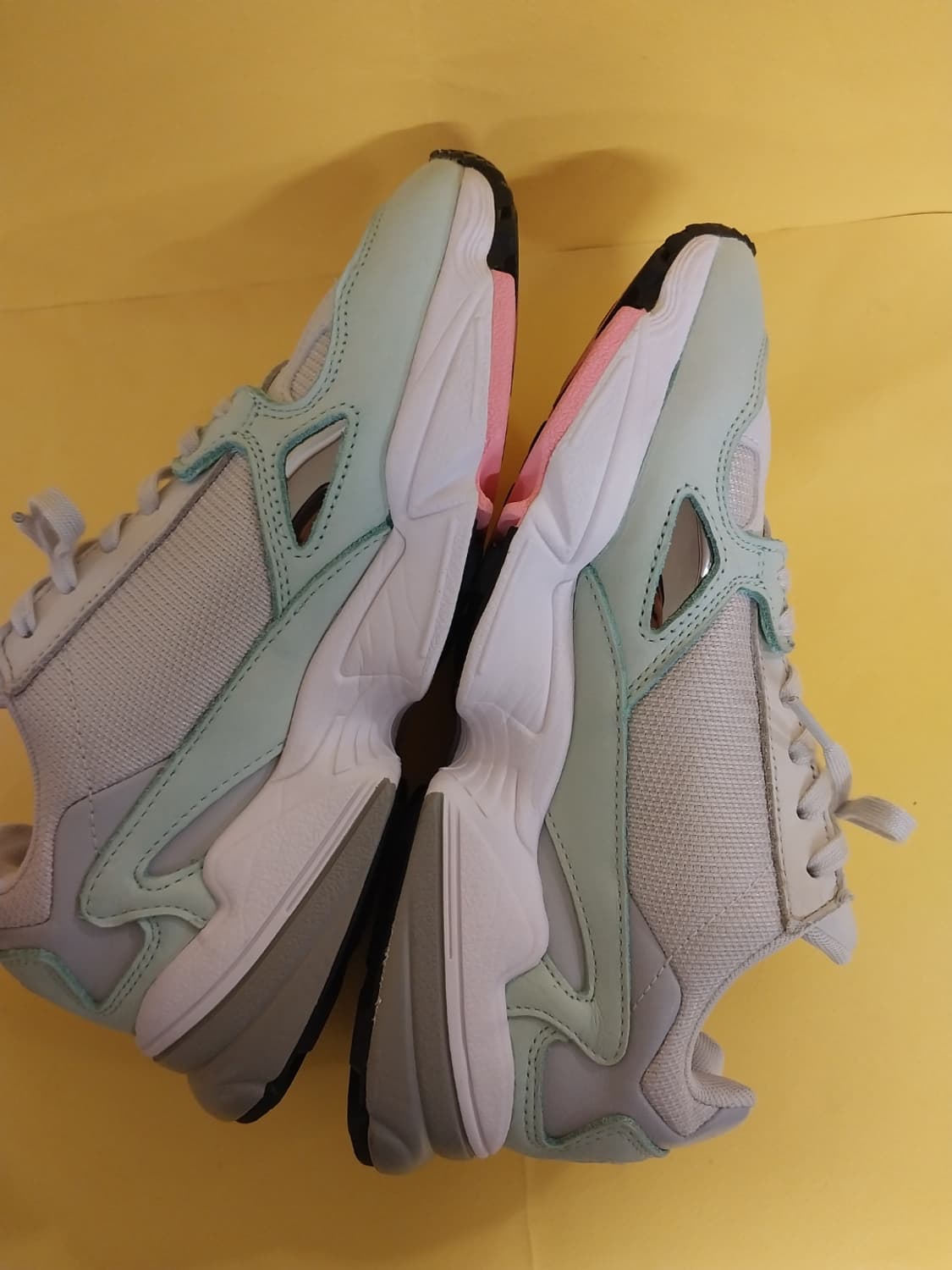 여성 아디다스 오리지널 팔콘 운동화 (240) 상품이미지7