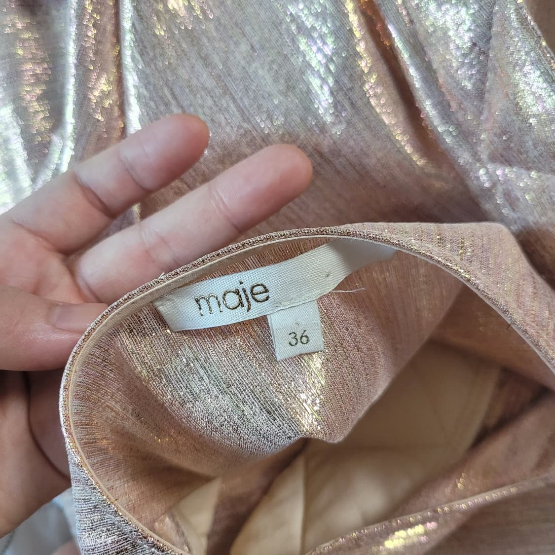 마쥬 maje 원피스 핑크골드 메탈릭 (표기36/44~날씬55) 상태최상 상품이미지9