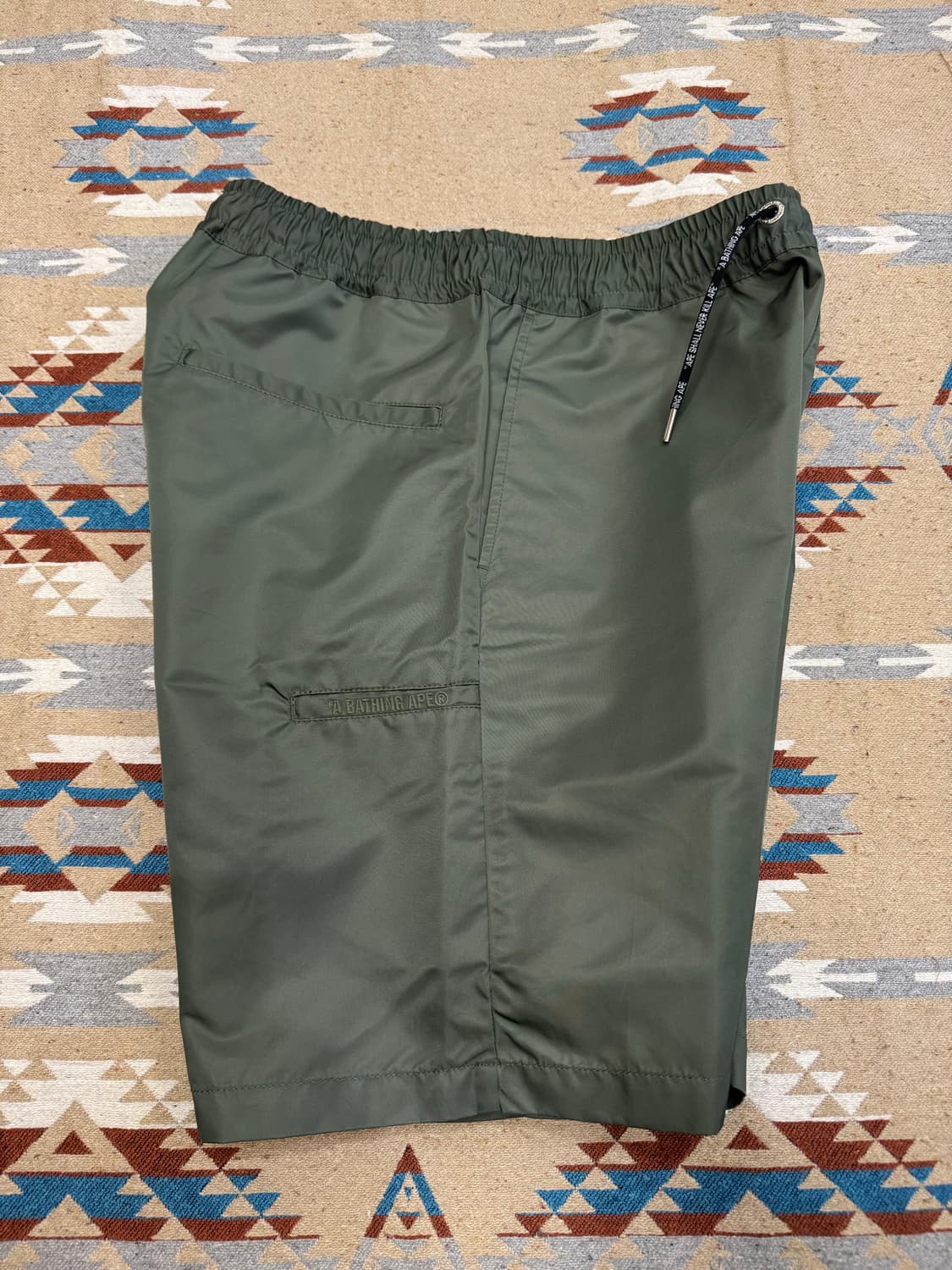 [S][28-30] 베이프 나일론 숏팬츠 카키 상품이미지6