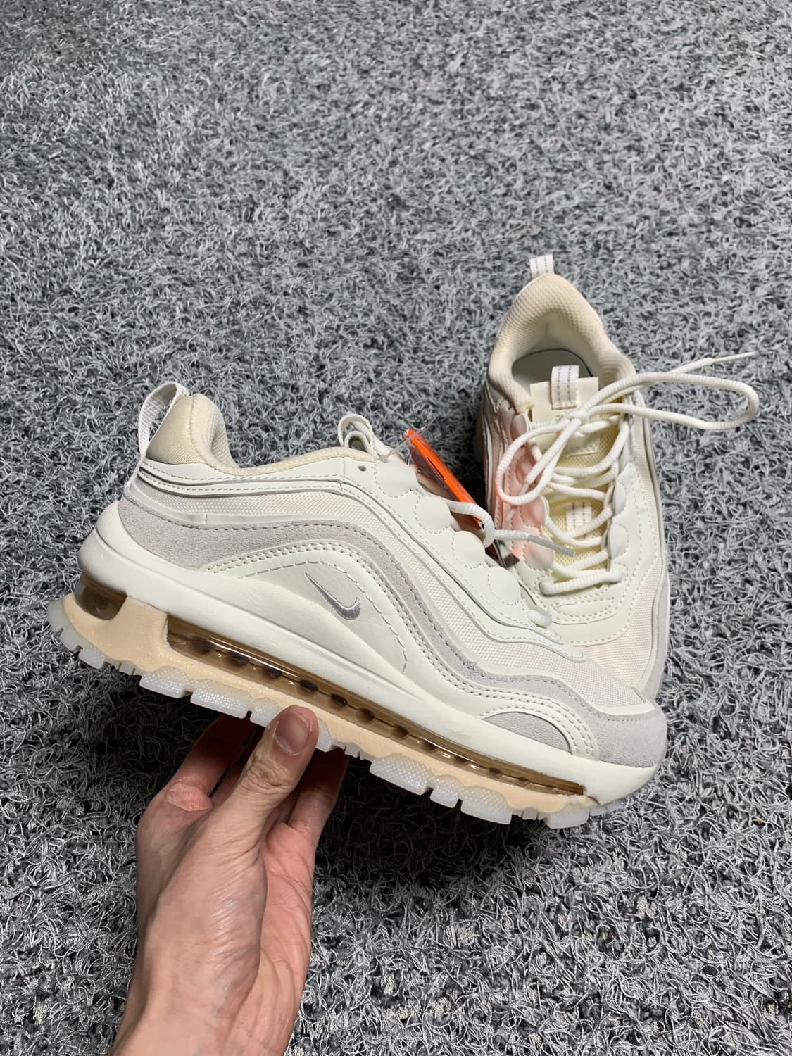 235새상품)나이키 에어맥스97 퓨추라 상품이미지1