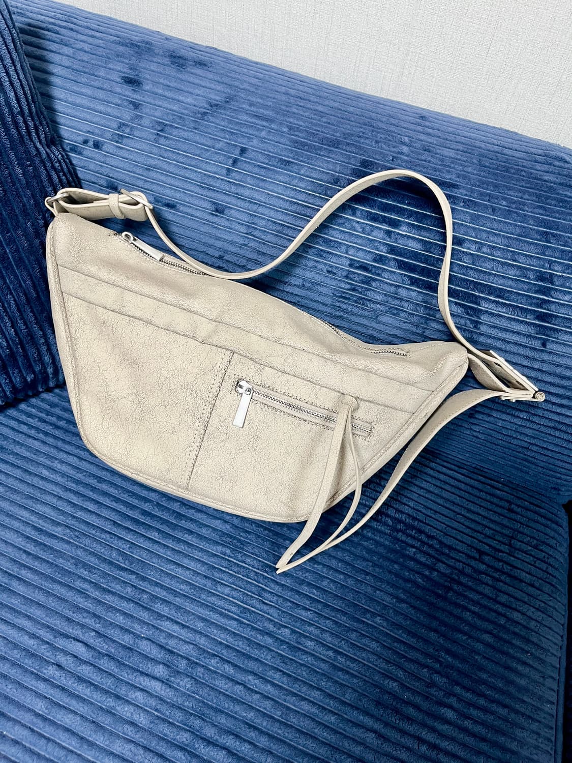 자라 zara  크랙 숄더백 상품이미지1