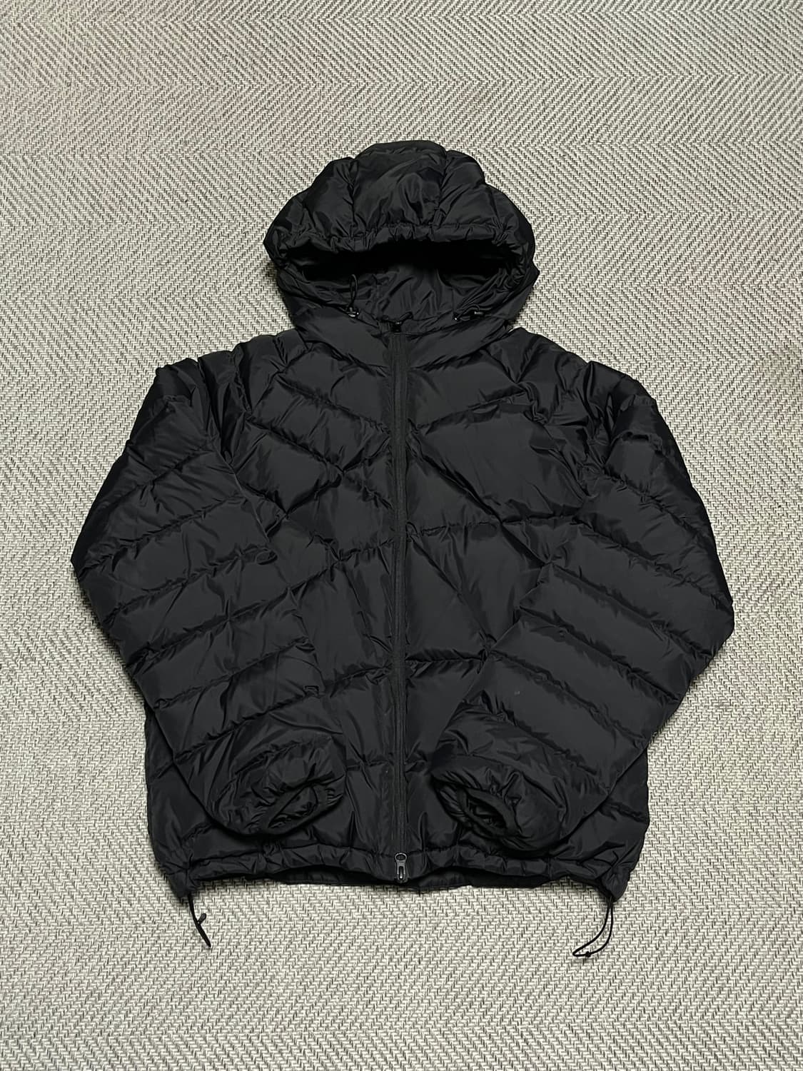 24fw 해칭룸 웹 구스 다운 퍼퍼 블랙 상품이미지2