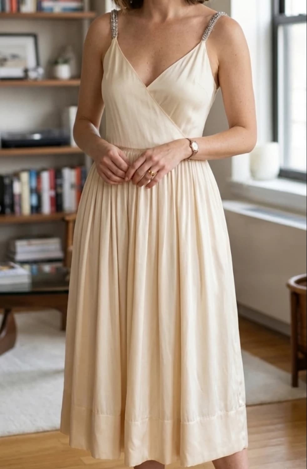 끌로에 실크 원피스 아이보리 T38 상품이미지1