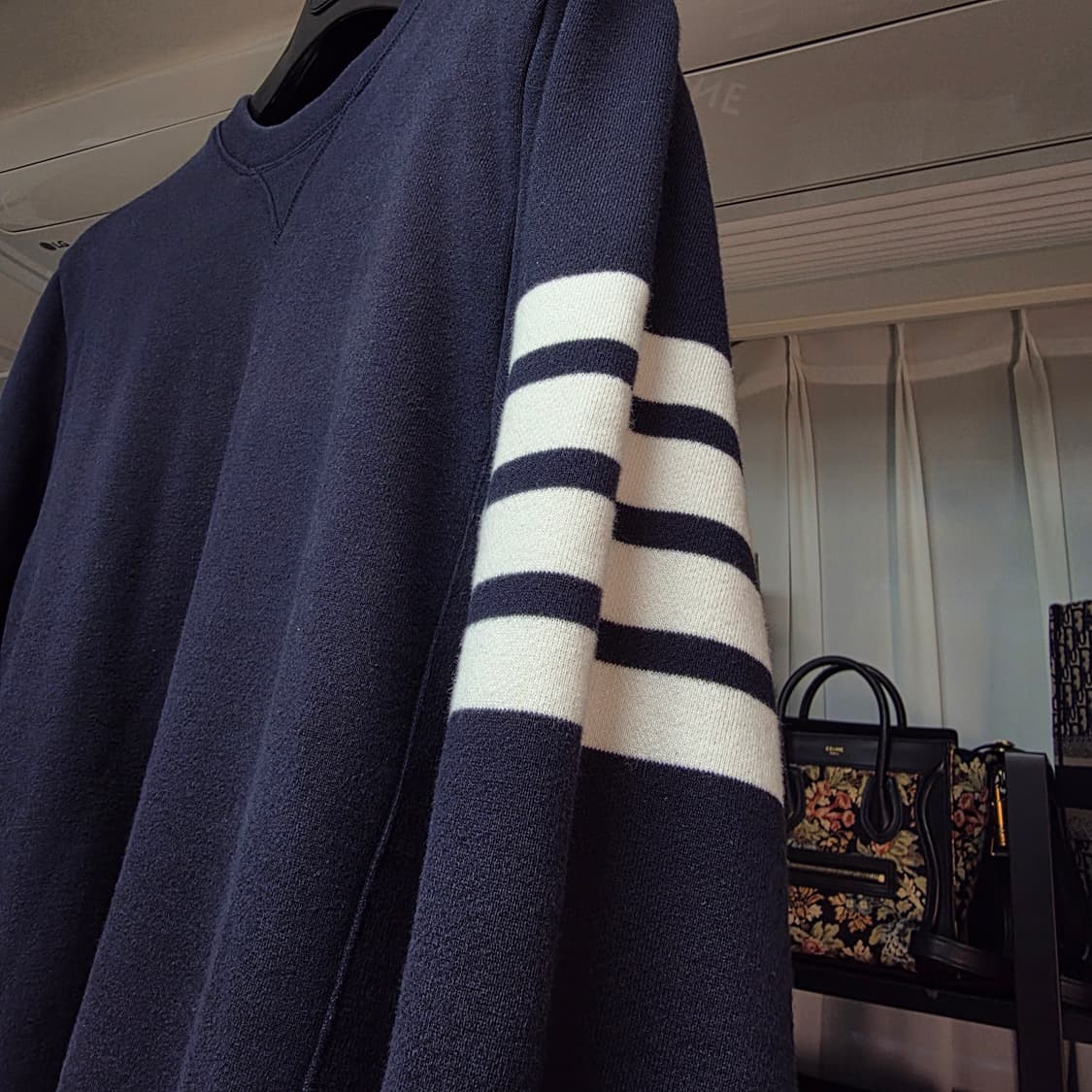 {클로젯}[4]톰브라운 사선완장 맨투맨 상품이미지3