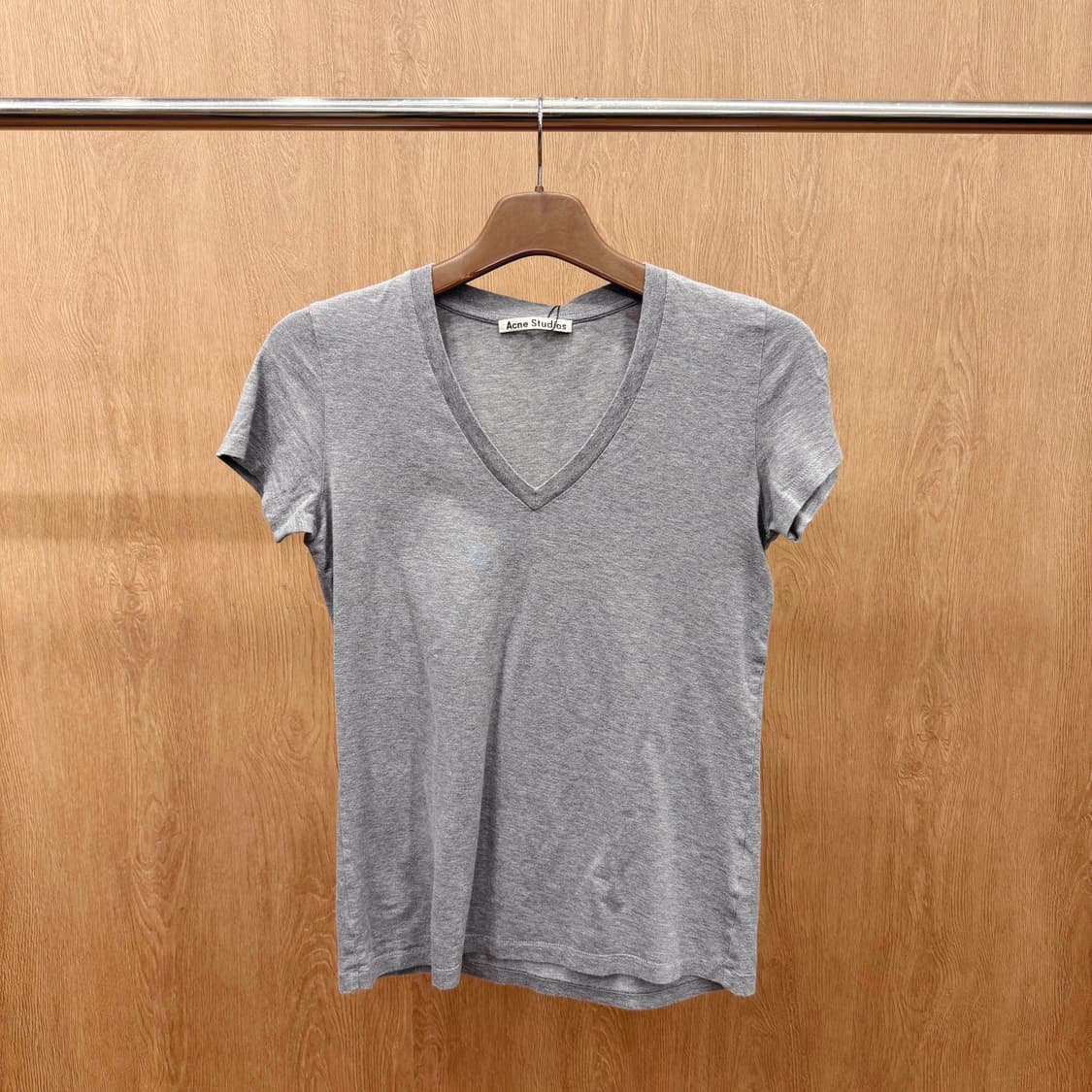 아크네 스튜디오 베이직 브이넥 반팔 티셔츠 슬림핏 그레이 상품이미지2
