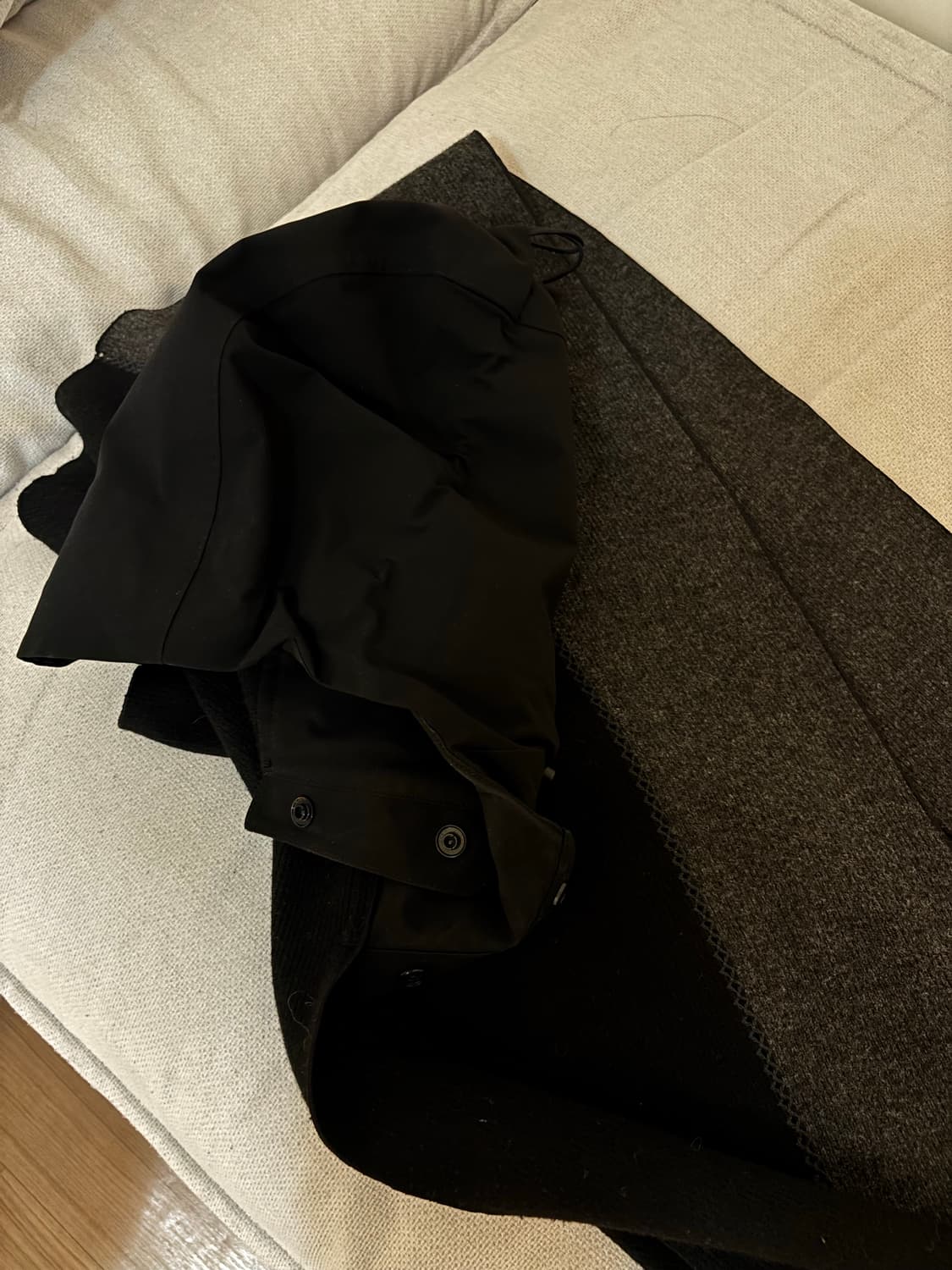 엑슬림 후디드 머플러 블랙 상품이미지2