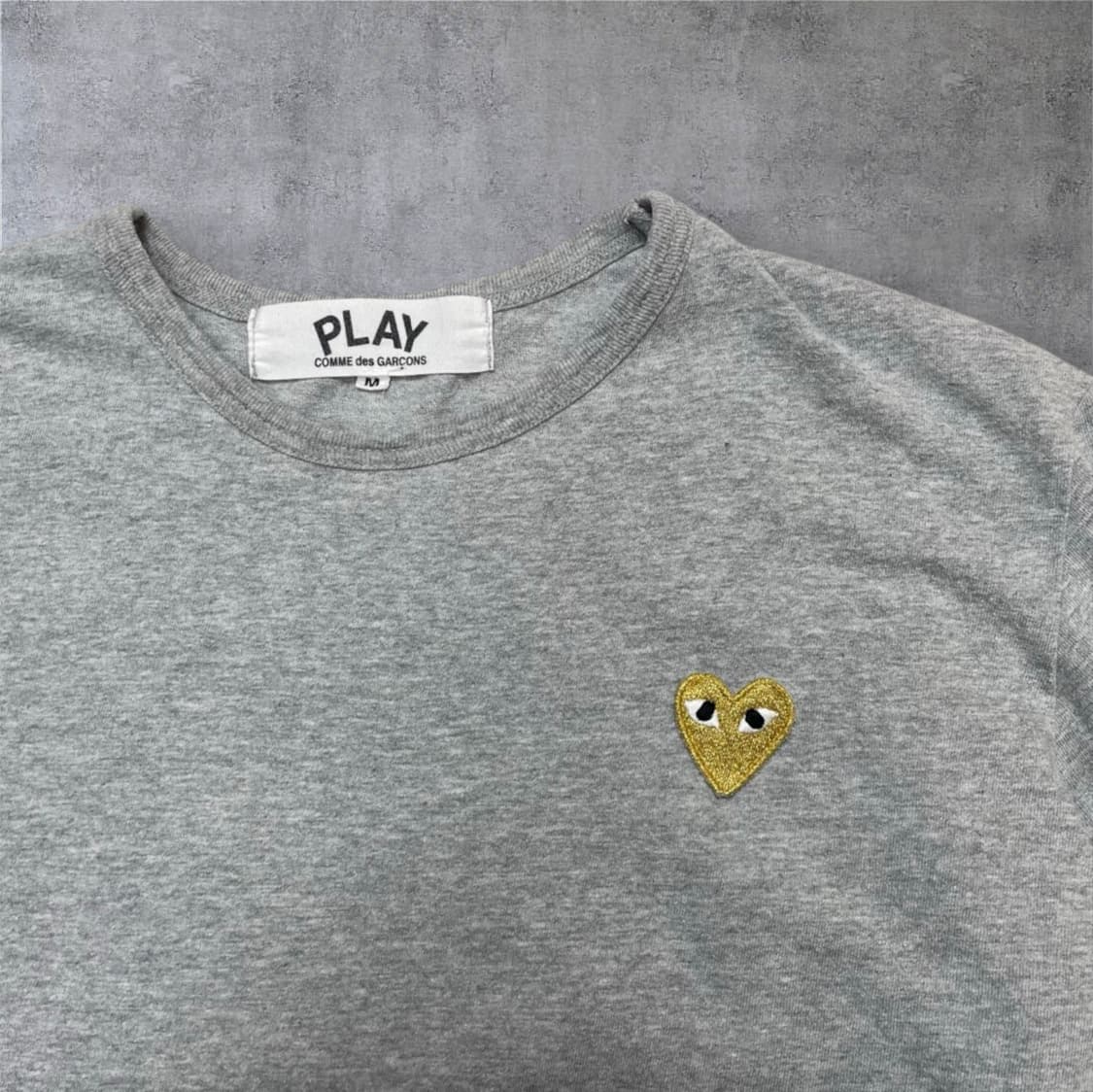 꼼데가르송 그레이 골드하트 반팔 티셔츠 M 상품이미지4