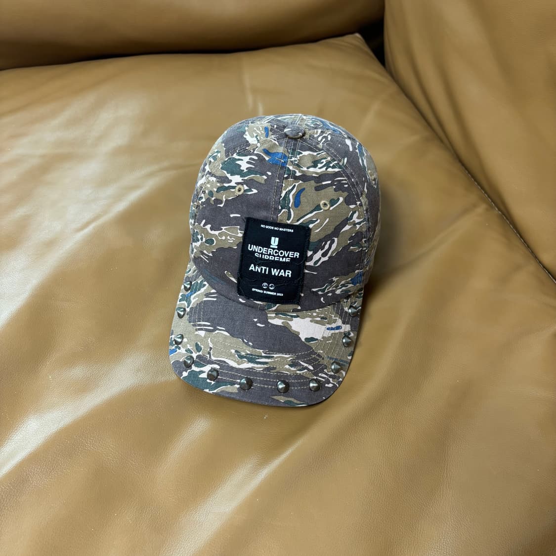 슈프림 언더커버 6패널 볼캡 모자 스터드 카모 상품이미지1