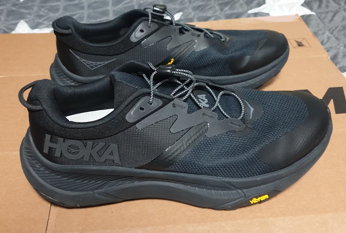 호카오네오네 트랜스포트 와이드 트레킹 런닝화 블랙 (280) 상품이미지1