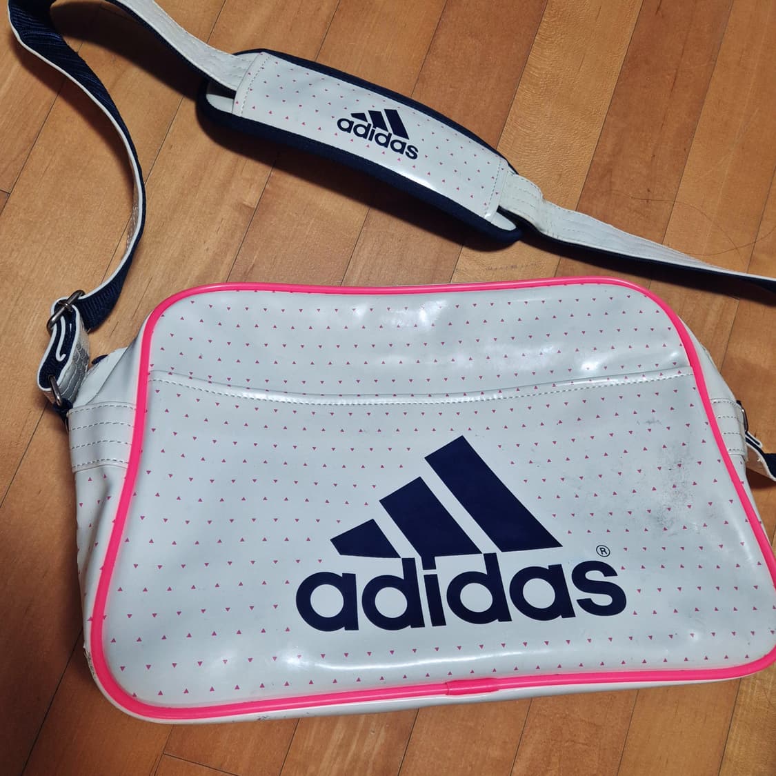 급처) 아디다스 에나멜 백 화이트 핑크 스포티 러블리 데일리 상품이미지2
