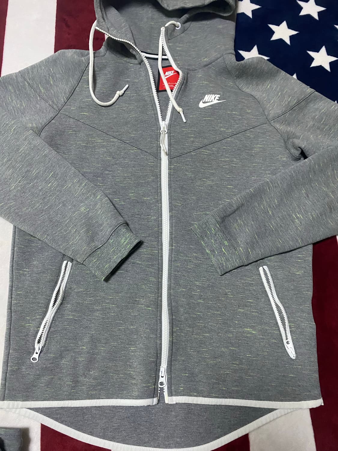 나이키 테크플리스 윈드러너 상품이미지2