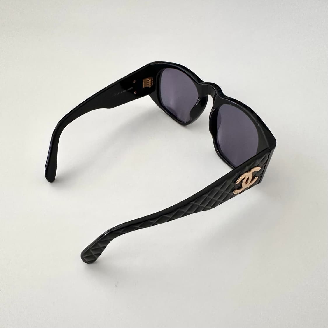 샤넬 chanel 01450 94305 로고 선글라스 상품이미지4