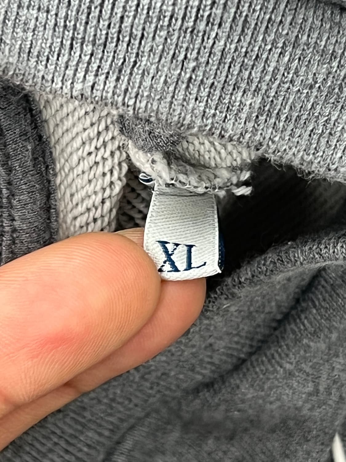 몽클레어 와펜 빅로고 그레이 맨투맨 상품이미지8