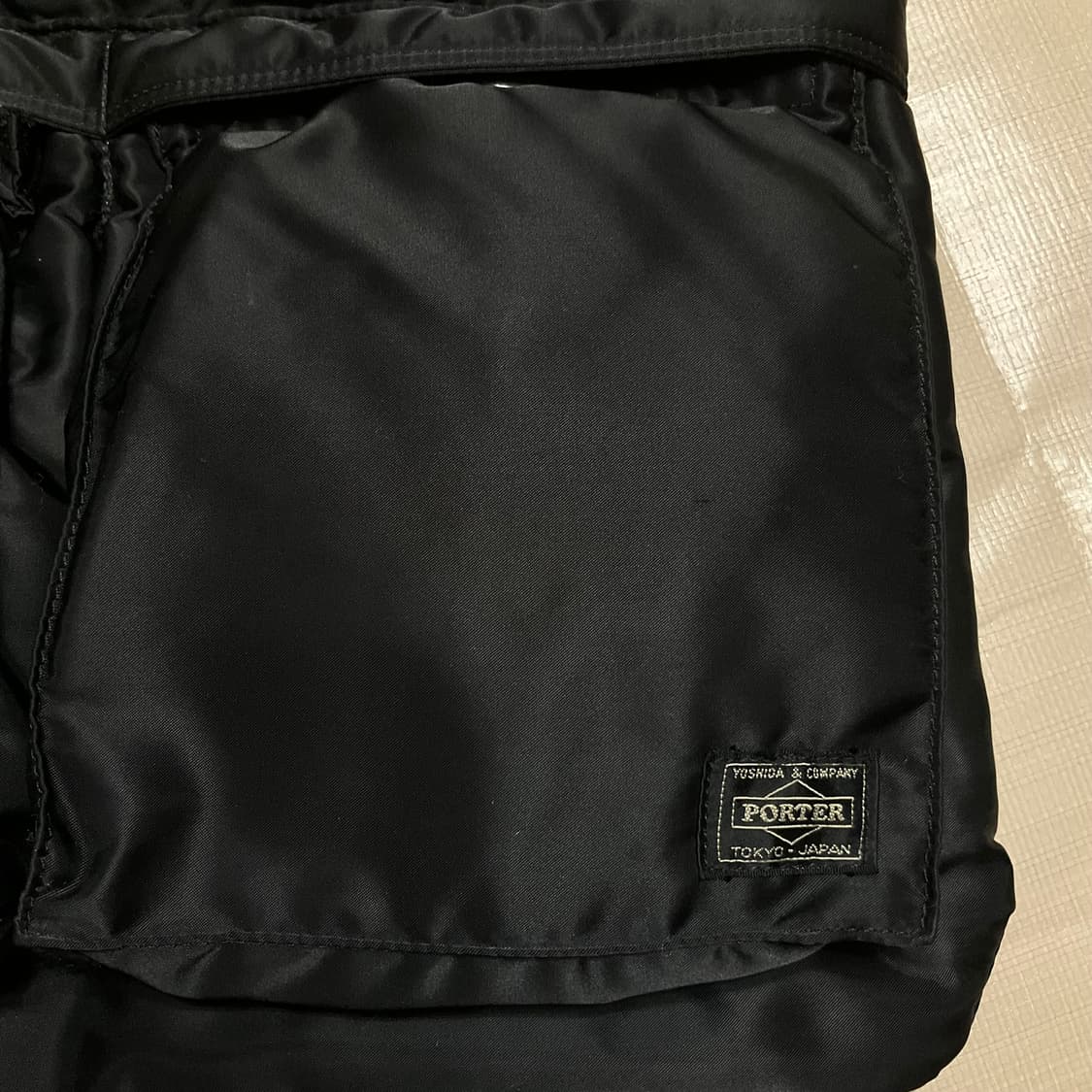 요시다포터 탱커 숏헬멧백 블랙 상품이미지4