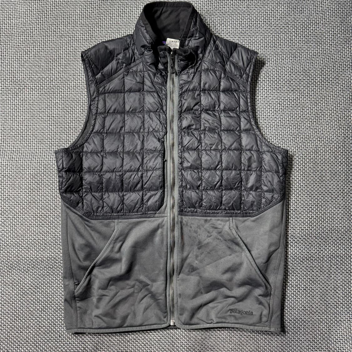 파타고니아 퀼팅 베스트 블랙 (L/OLD-8285 ) 상품이미지1