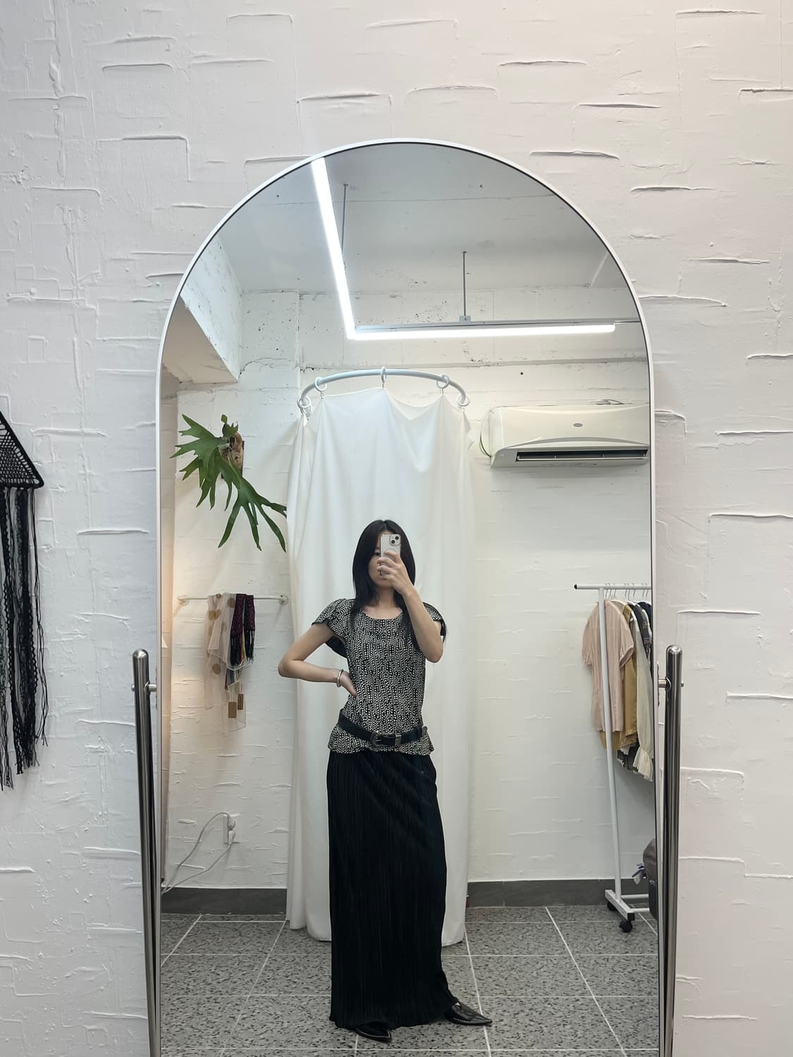 블랙 프릴 블라우스 상품이미지2