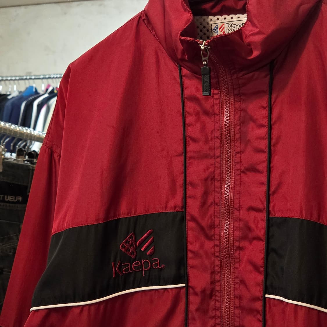 JPN 케파 올드스쿨 레드 배색 바람막이 상품이미지3