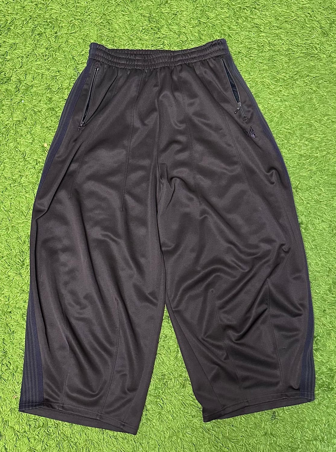 니들스 hd 트랙팬츠 브라운 상품이미지1