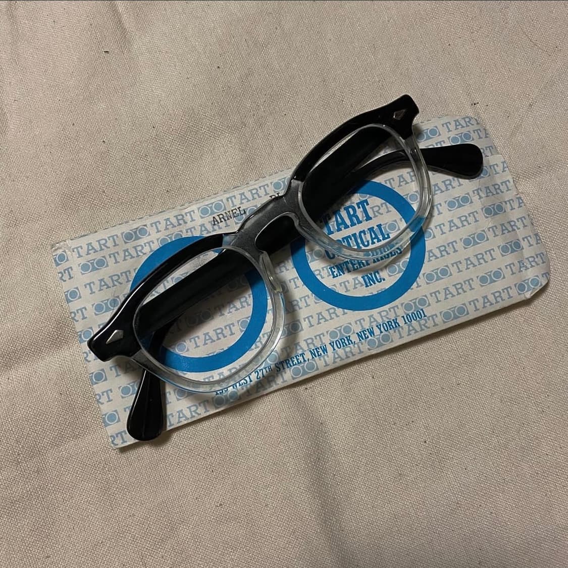 빈티지 타르트 옵티컬 아넬 (블랙 우드) 상품이미지1