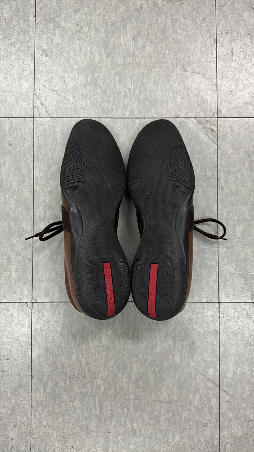 00s 프라다 스포츠 레더 스니커즈 상품이미지4