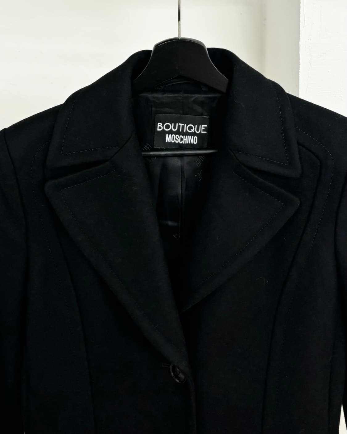 모스키노 로즈 프린팅 블랙 울 코트 상품이미지2