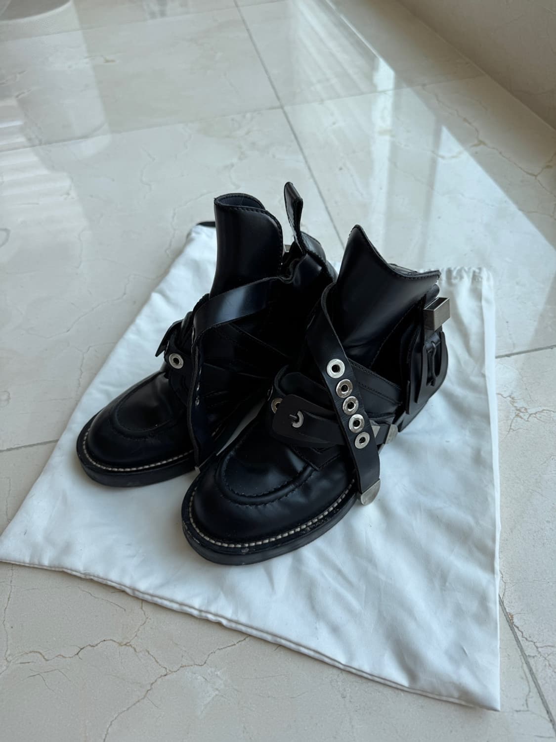 발렌시아가 Balenciaga 컷아웃 부츠 블랙 36 상품이미지3