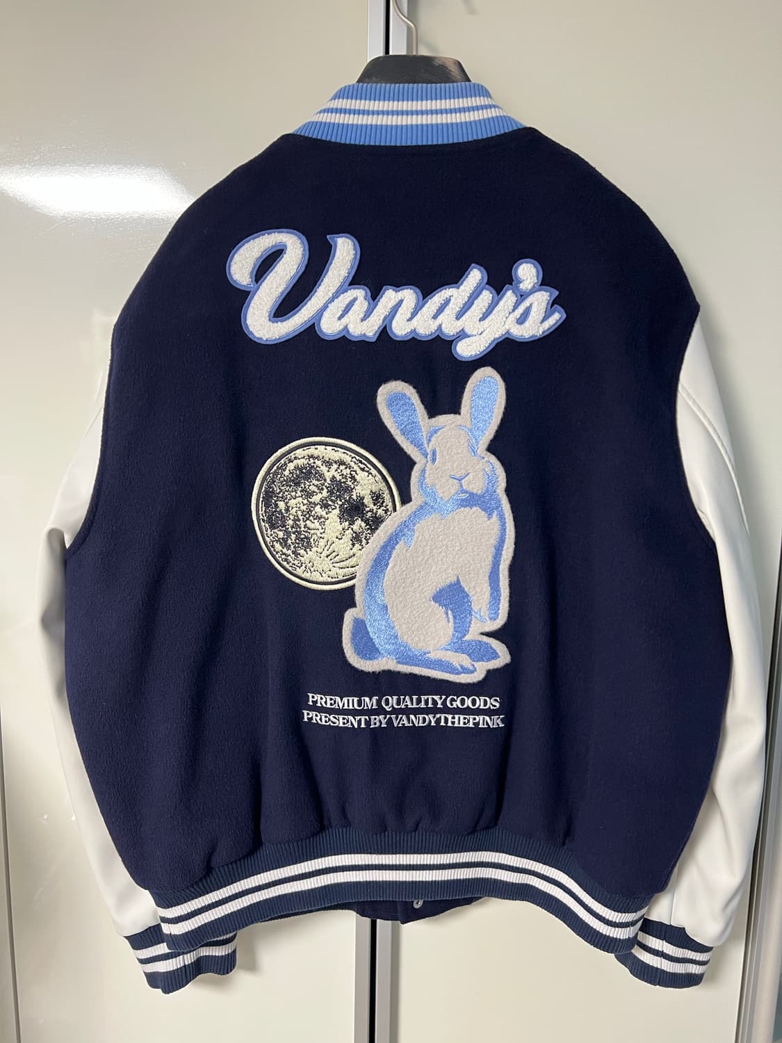 반디더핑크 래빗 바시티 L사이즈 상품이미지2