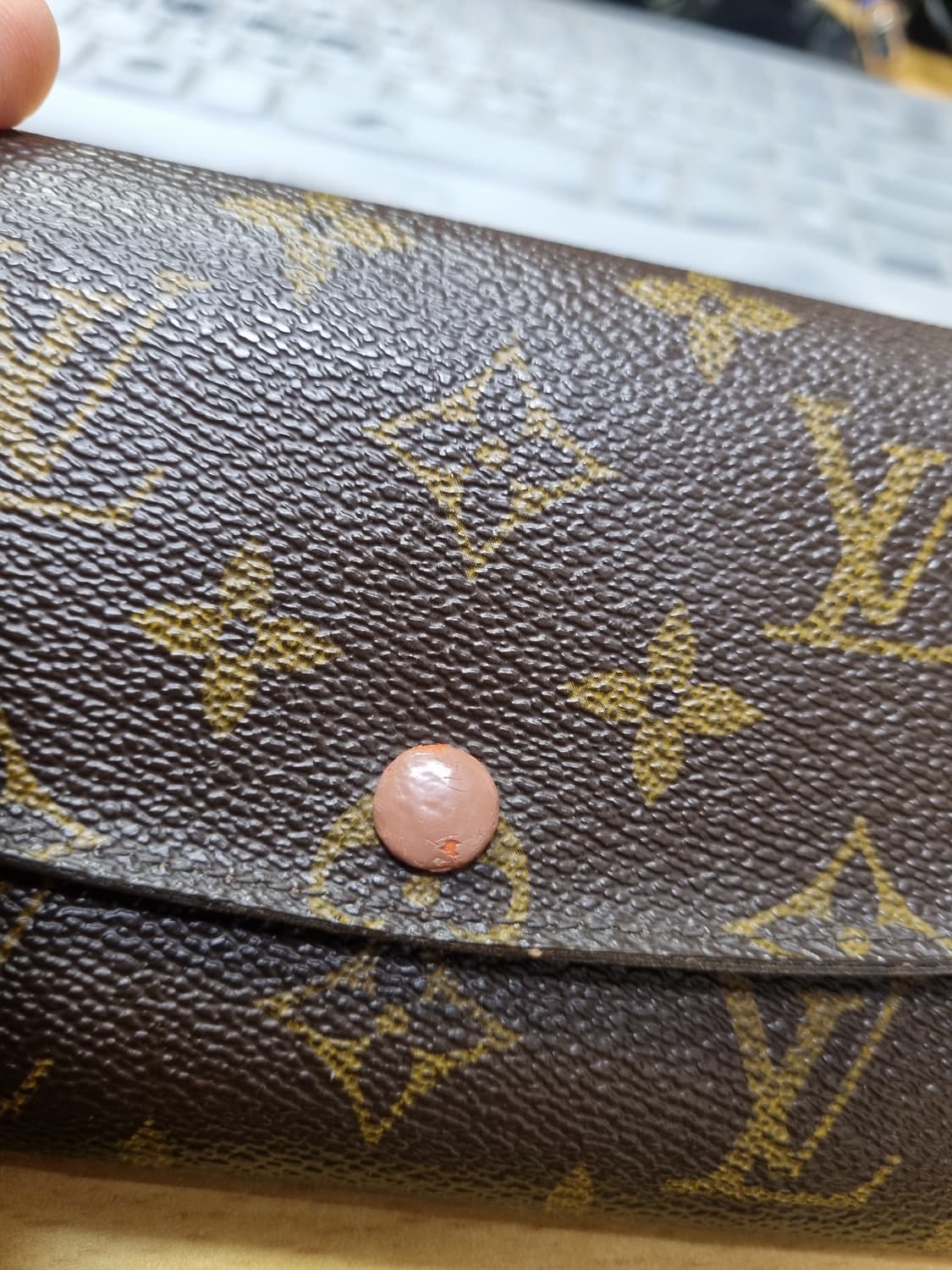 [정품] 루이비통 에밀리 장지갑 상품이미지5