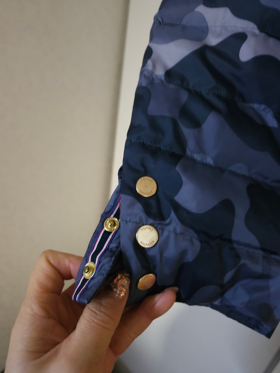 타미힐피거 카모 다운 패딩 자켓 상품이미지4