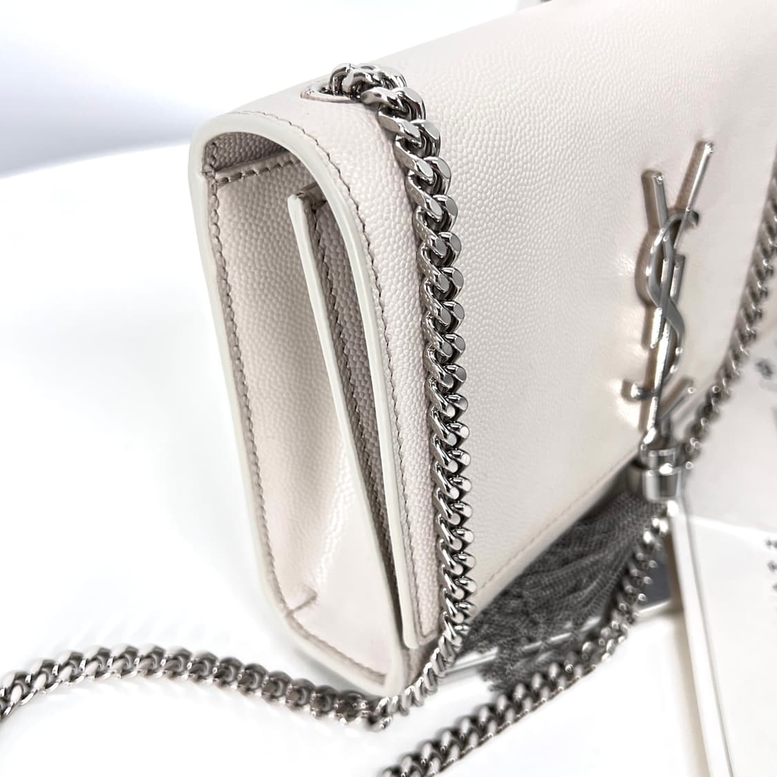 [감정완료] 생로랑 태슬 케이트 체인 숄더백 화이트 (474366) 상품이미지8
