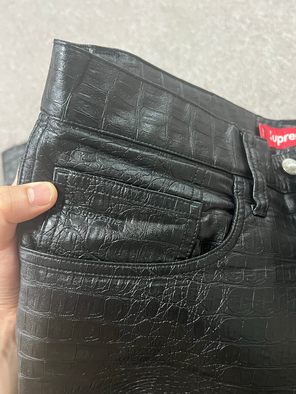 Supreme Faux Croc Painter pant 상품이미지5