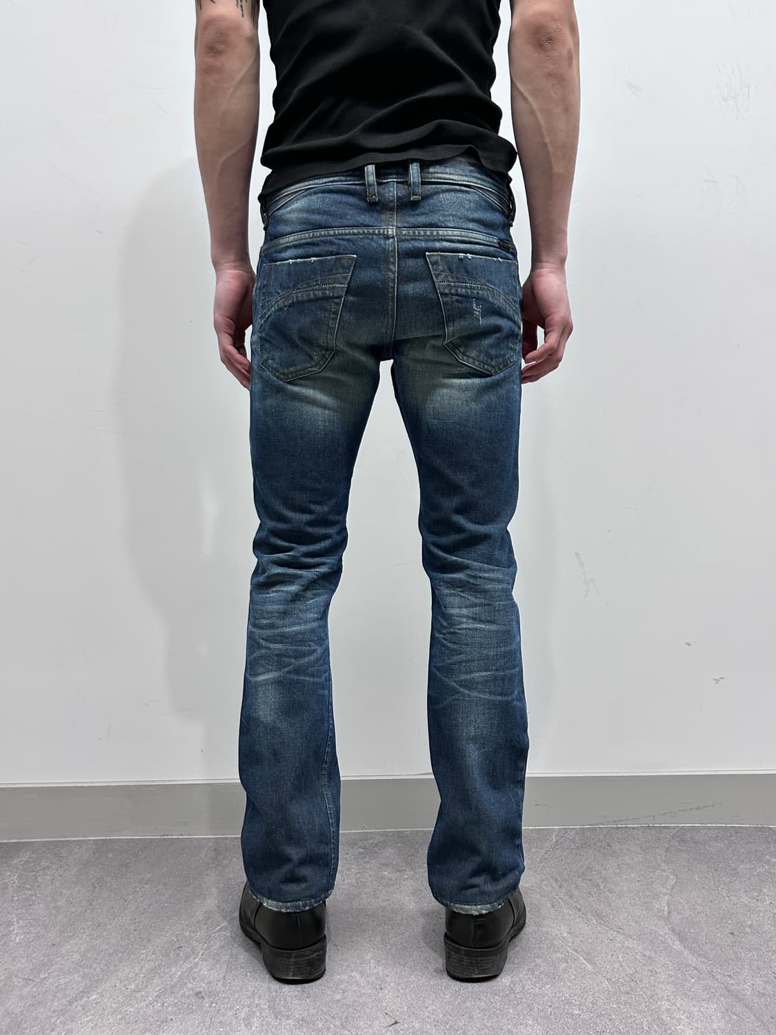 디젤 더스트 워싱 데님 팬츠 상품이미지4