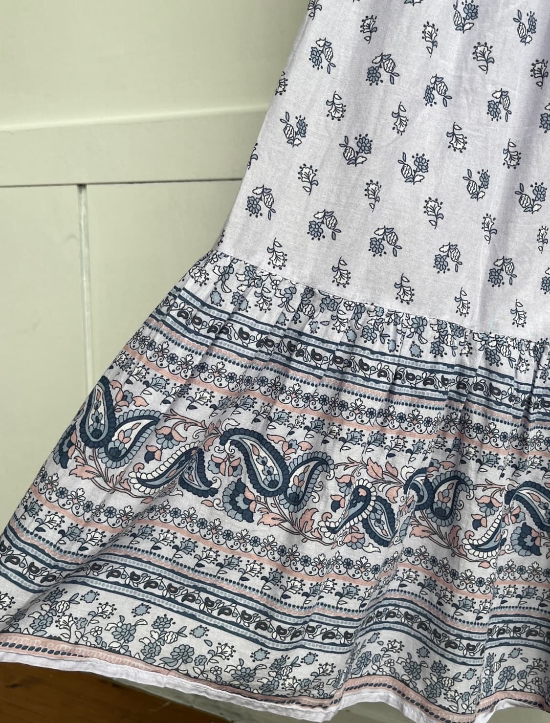 *SALE) 라일락 페이즐리 보더 롱 스커트 상품이미지3