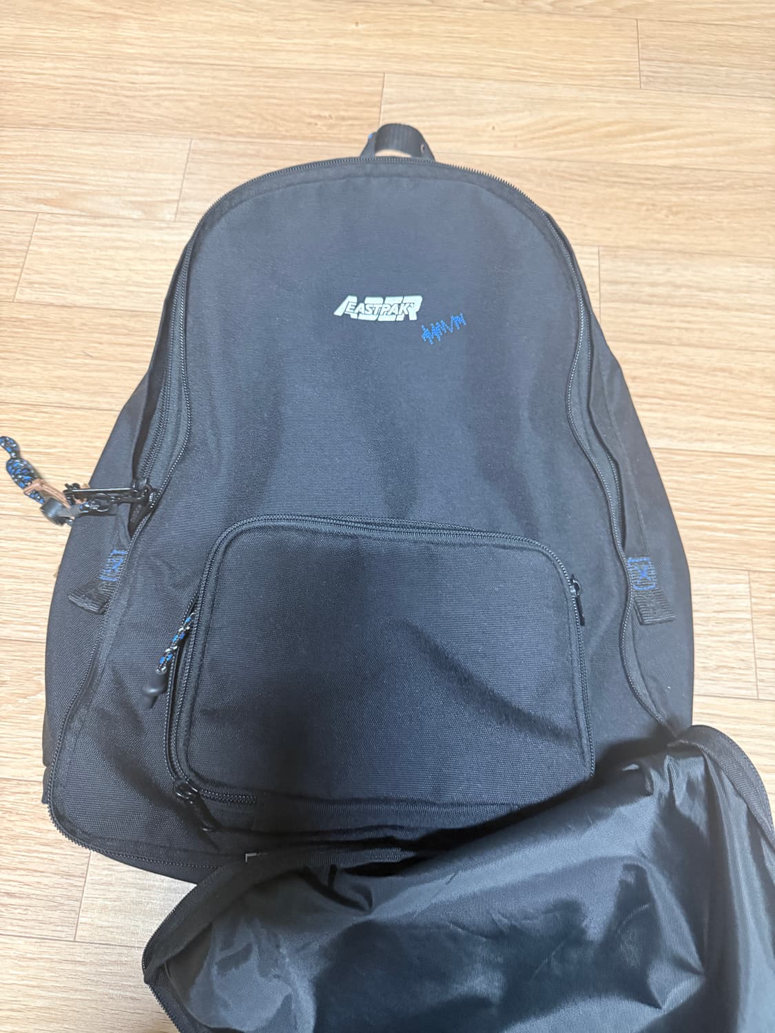 아더에러 이스트팩 백팩 상품이미지6
