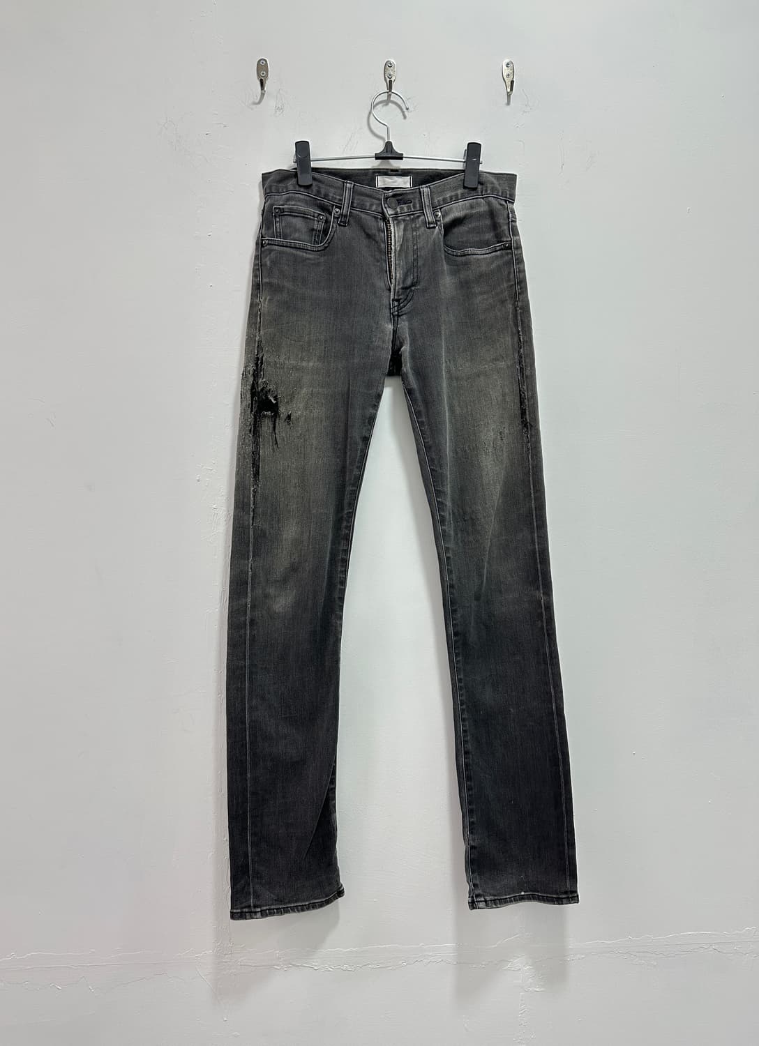 Vintage gray destroyed denim jeans 상품이미지1