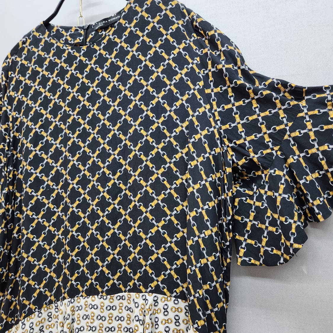 자라 ZARA 체인 버클 프린팅 블라우스 L 상품이미지2