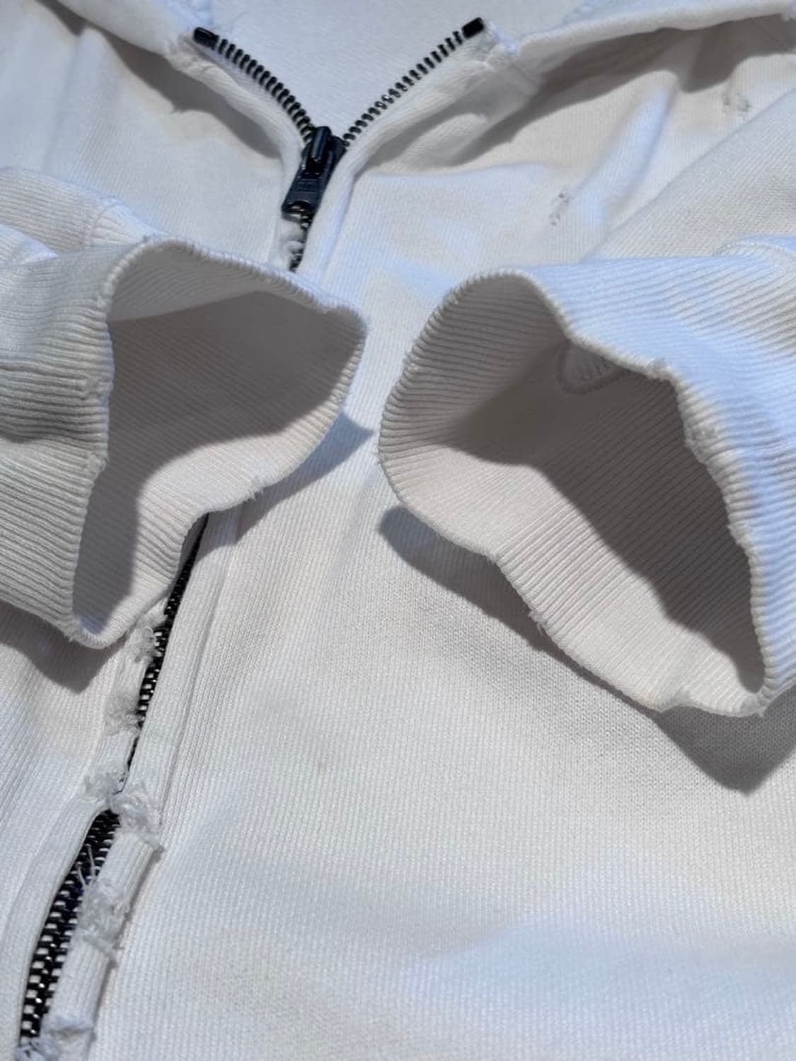 04SS 넘버나인 더블 스컬 지퍼 후디 화이트 상품이미지9