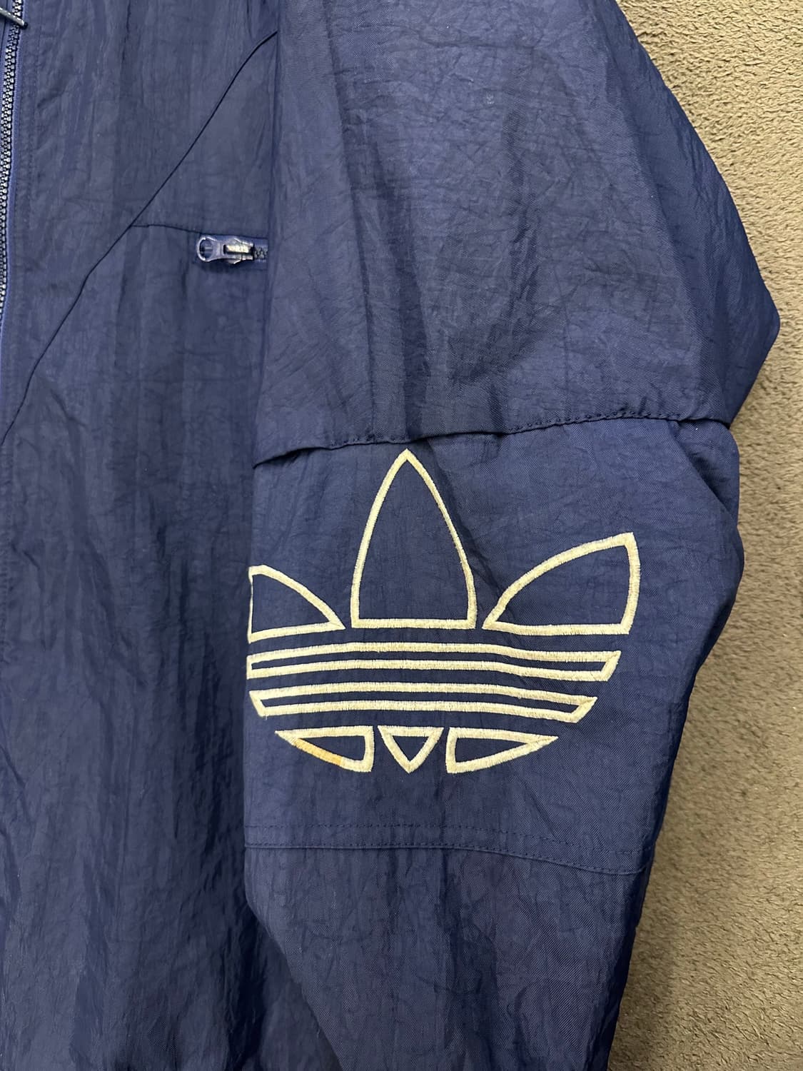 아디다스 80-90s 빈티지 빅로고 바람막이 자켓 처분  상품이미지3