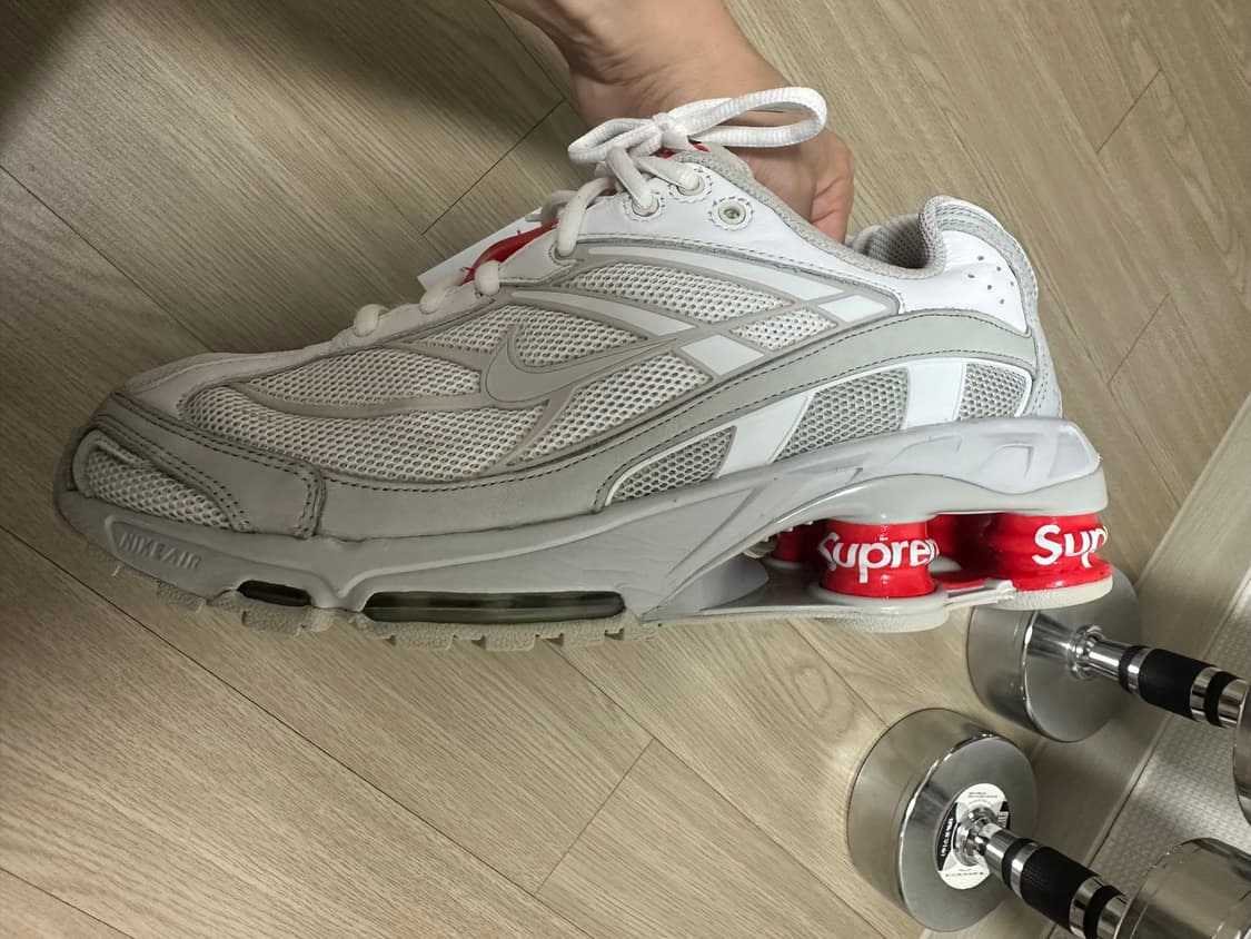 슈프림 x 나이키 샥스 라이드 2 TL 상품이미지4
