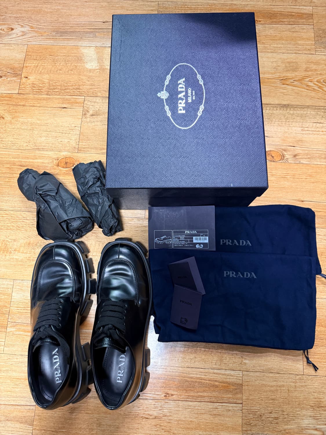 프라다 모놀리스 브러쉬드 로퍼 상품이미지5