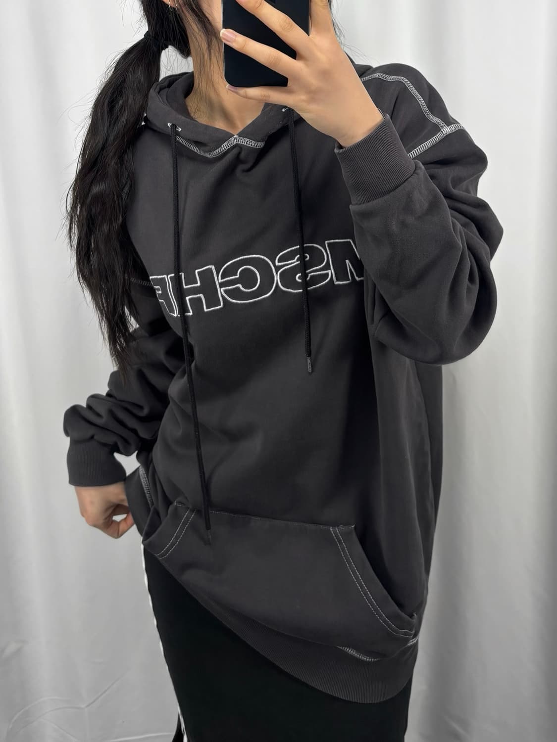 미스치프 워시드 차콜 후드티 상품이미지1