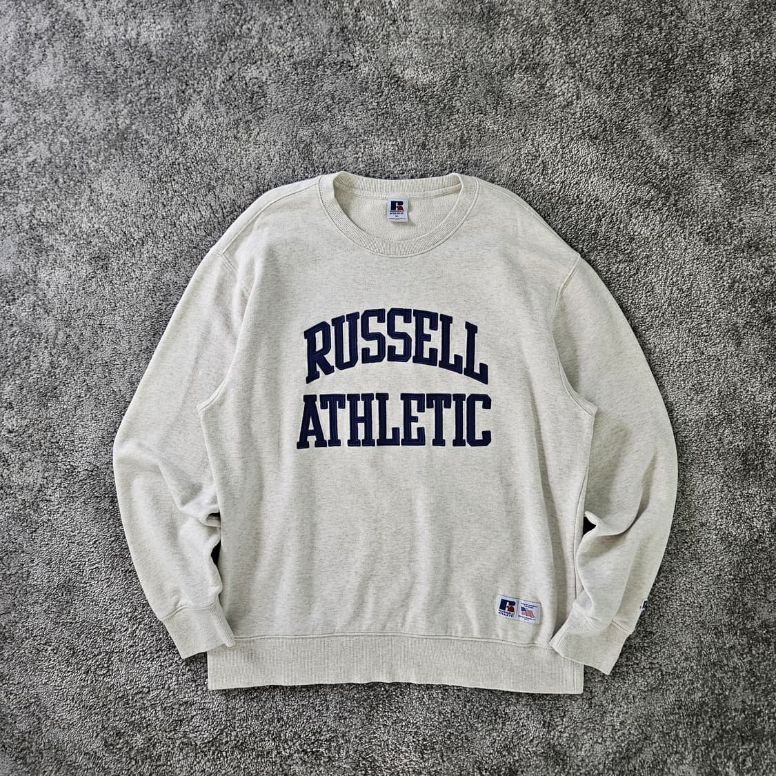 [무료배송] RUSSELL ATHLETIC 긴팔 맨투맨 상품이미지1