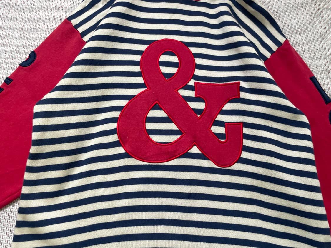 모스키노 주니어 앰퍼샌드 패치 스트라이프 후드 스웻셔츠 상품이미지3