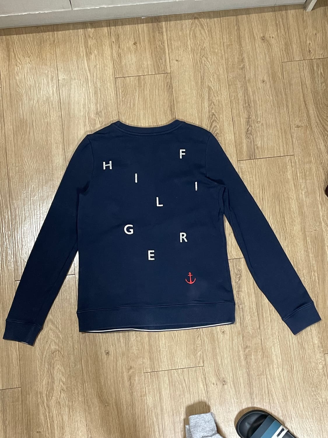 초등학생용 토미힐피거 맨투맨 s사이즈 판매 급처 상품이미지2