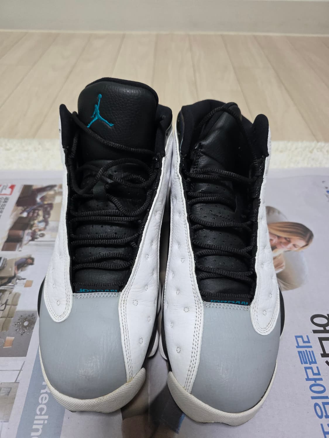 조던 13 레트로 바론스 홀로그램 판매합니다. 상품이미지1