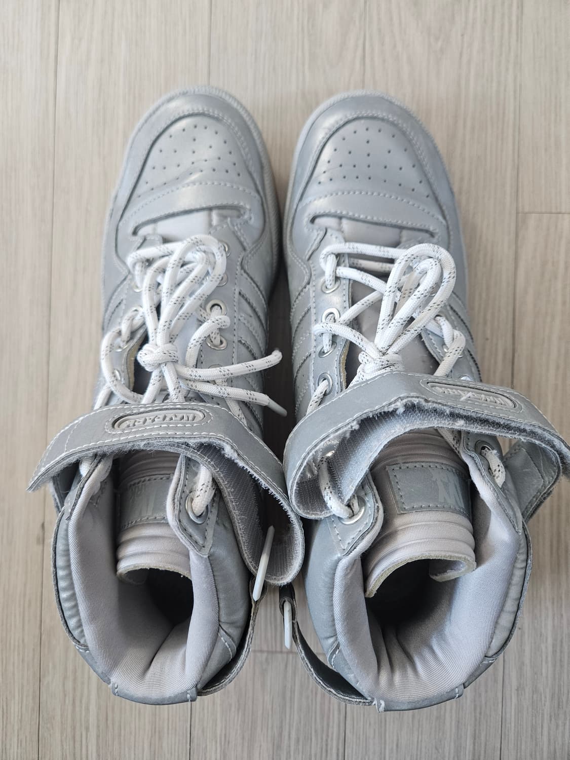 아디다스 농구화 상품이미지1