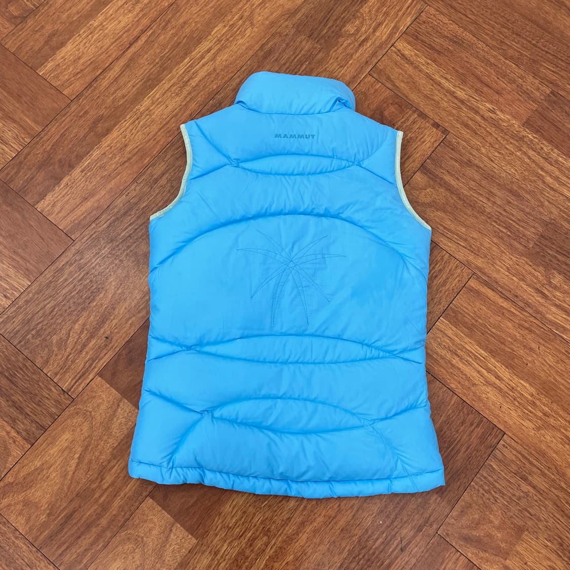 여성 마무트 패딩조끼 상품이미지2